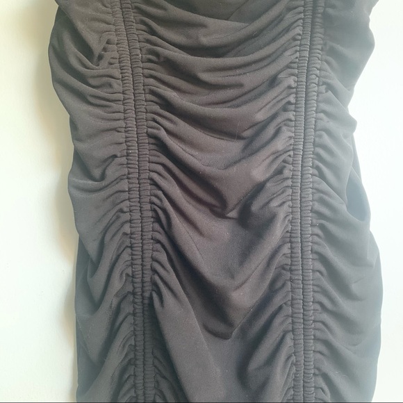 Revamped black bodycon ruched dress - Picture 2 of 5